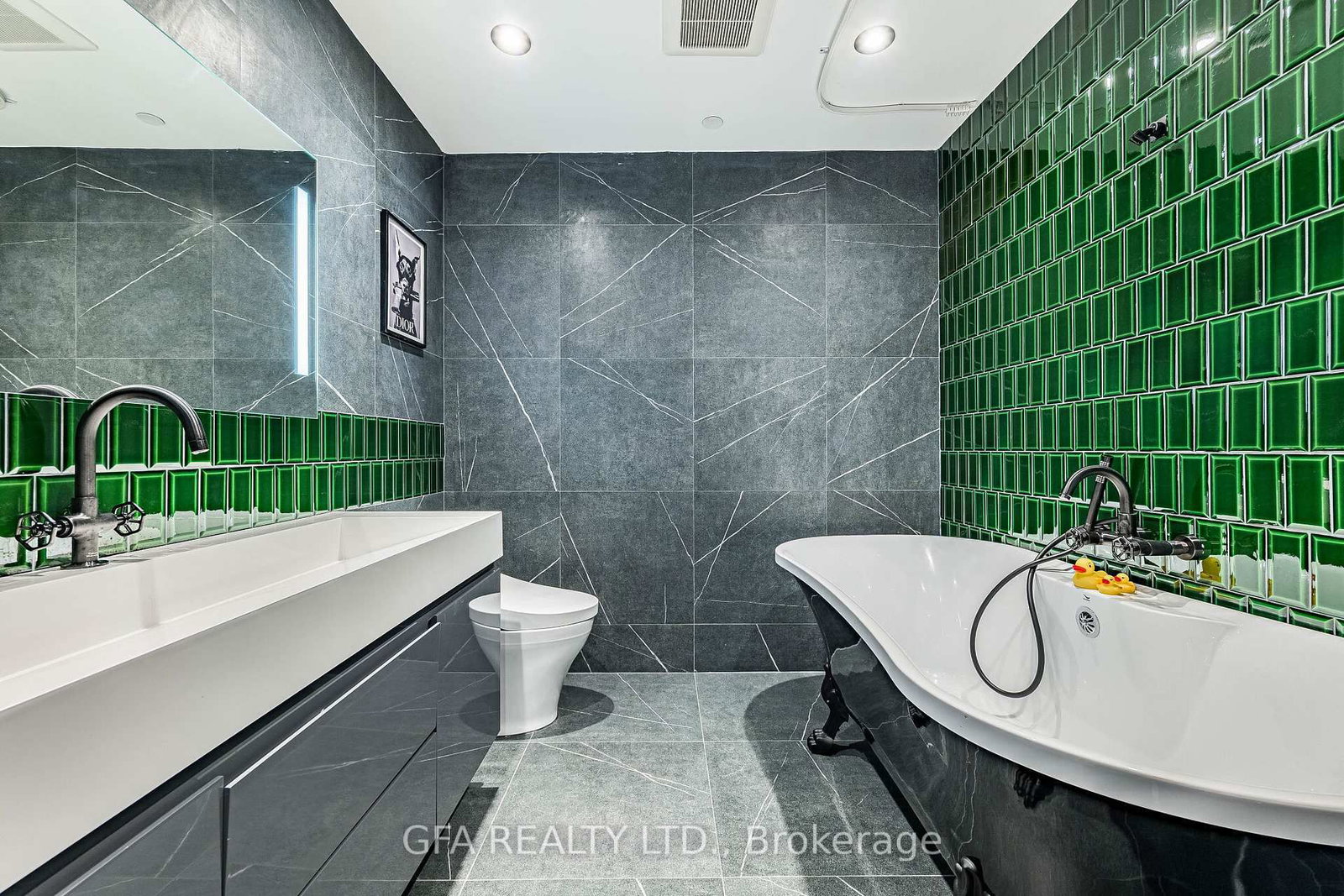 Condo for lease at 109-326 Carlaw Avenue, Toronto, Ontario, M4M 3N8 - South Riverdale - MLS: E13699448