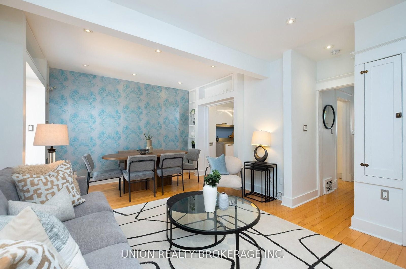 99 Hiawatha Road • Toronto, ON photo 14