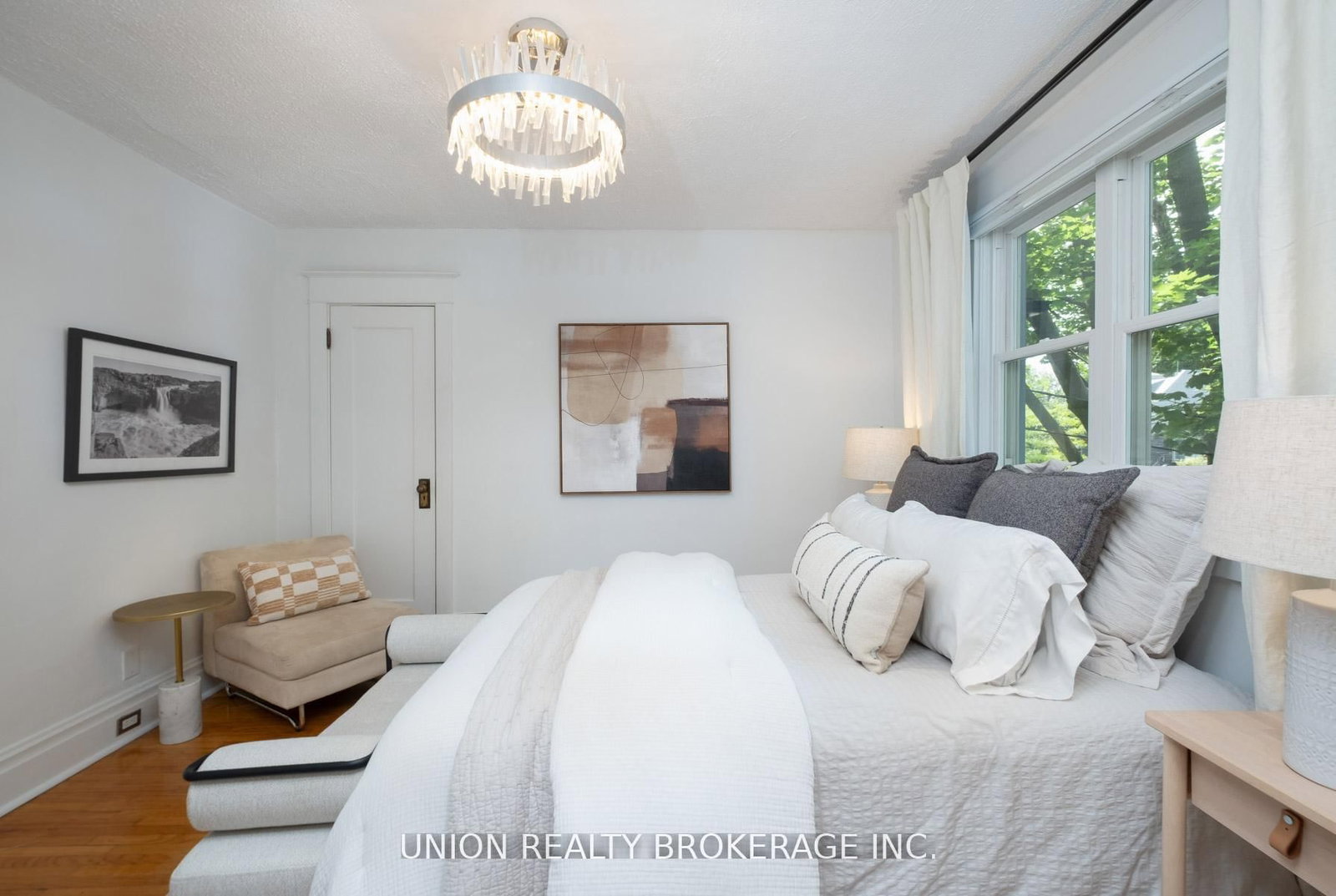 99 Hiawatha Road • Toronto, ON photo 24