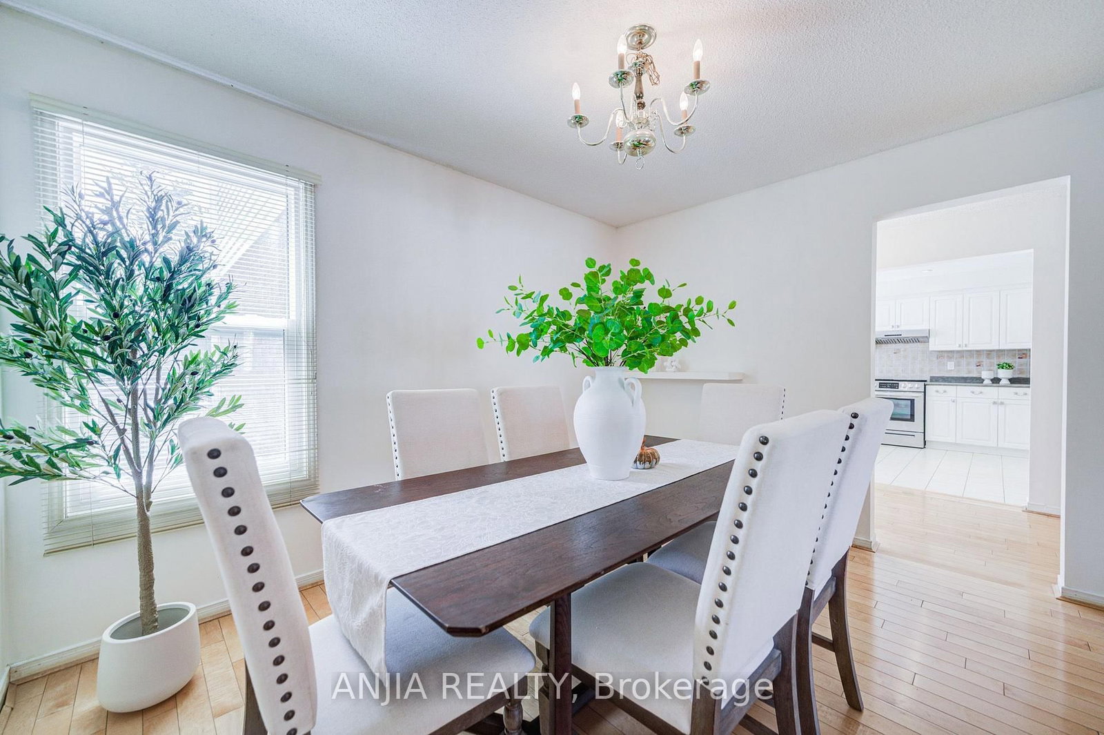 123 Chapel Park Square • Toronto, ON photo 13