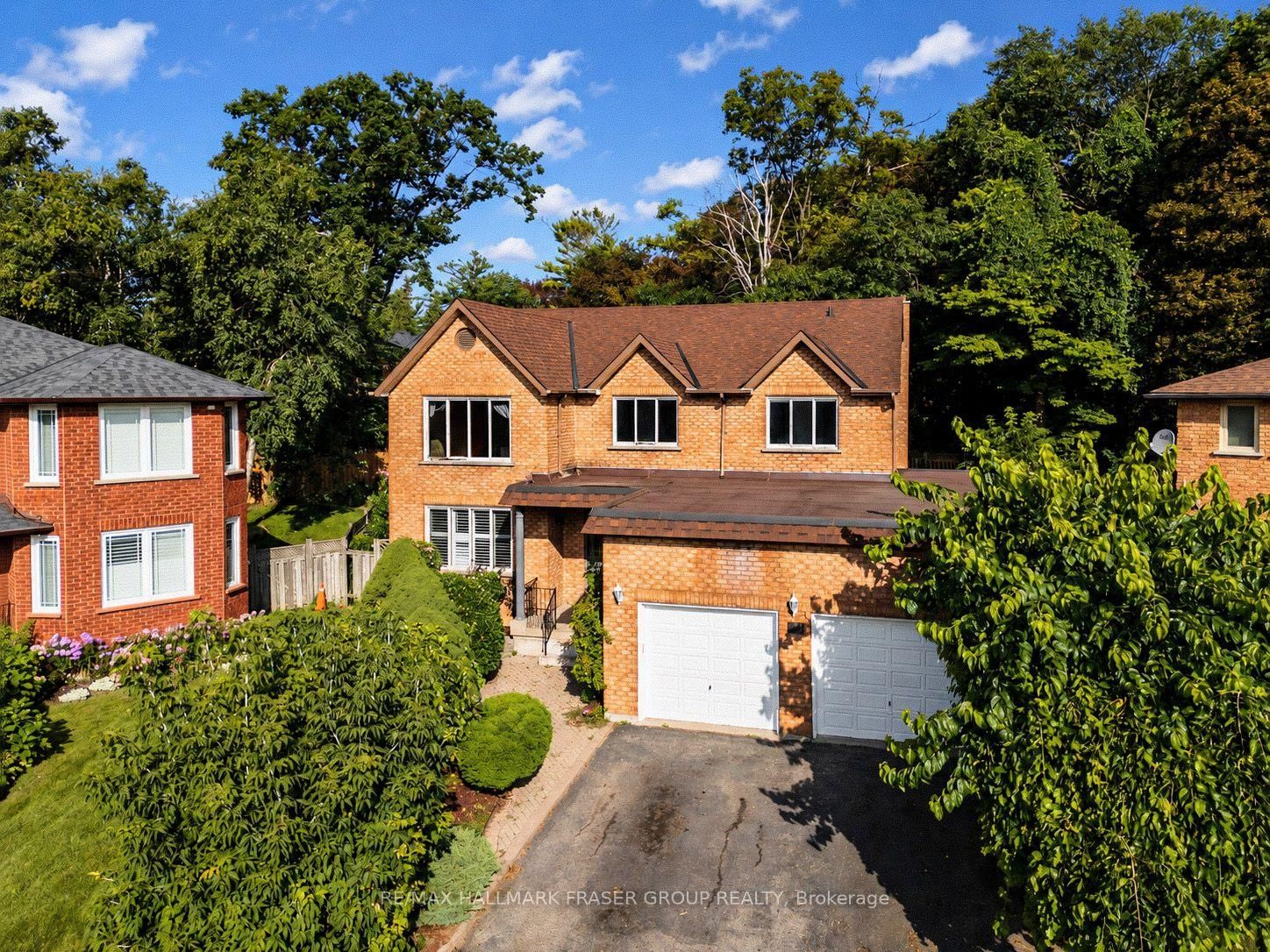 77 Glenthorne Drive • Toronto, ON photo 1