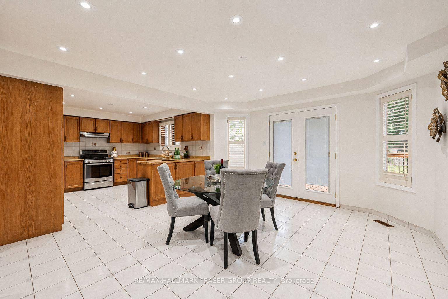 77 Glenthorne Drive • Toronto, ON photo 25