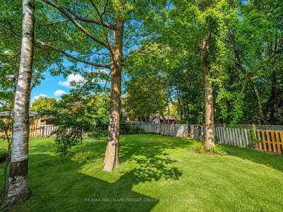 77 Glenthorne Drive • Toronto, ON photo 8