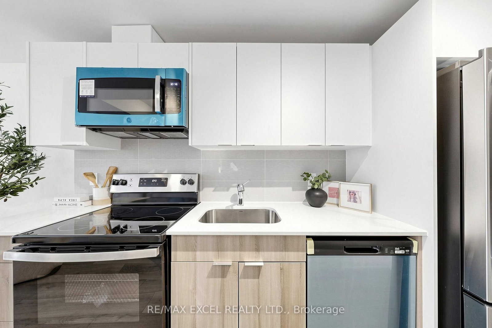 30 Calamint Lane • #46 • Toronto, ON photo 18
