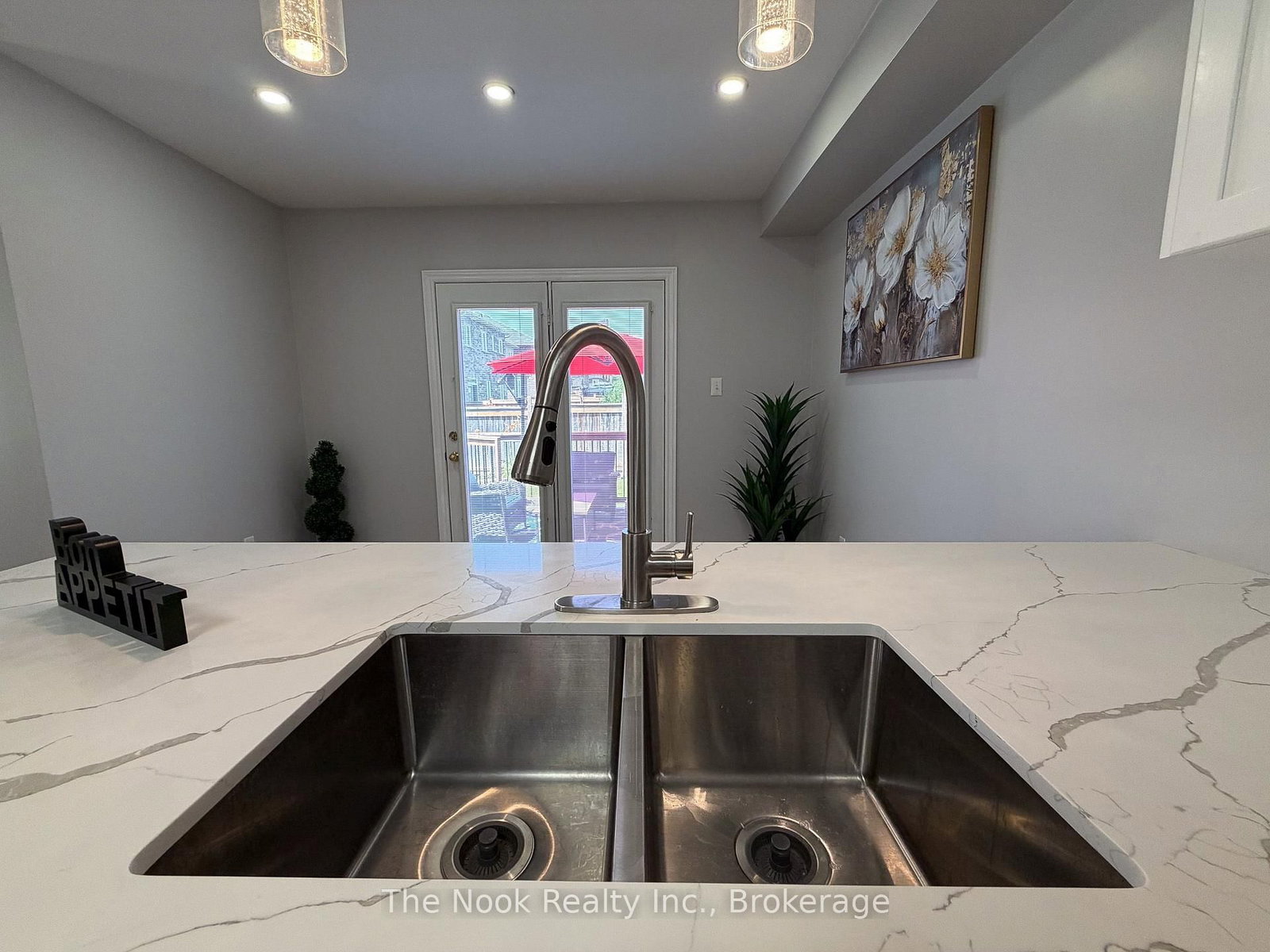 10 Broome Avenue • Clarington, ON photo 23