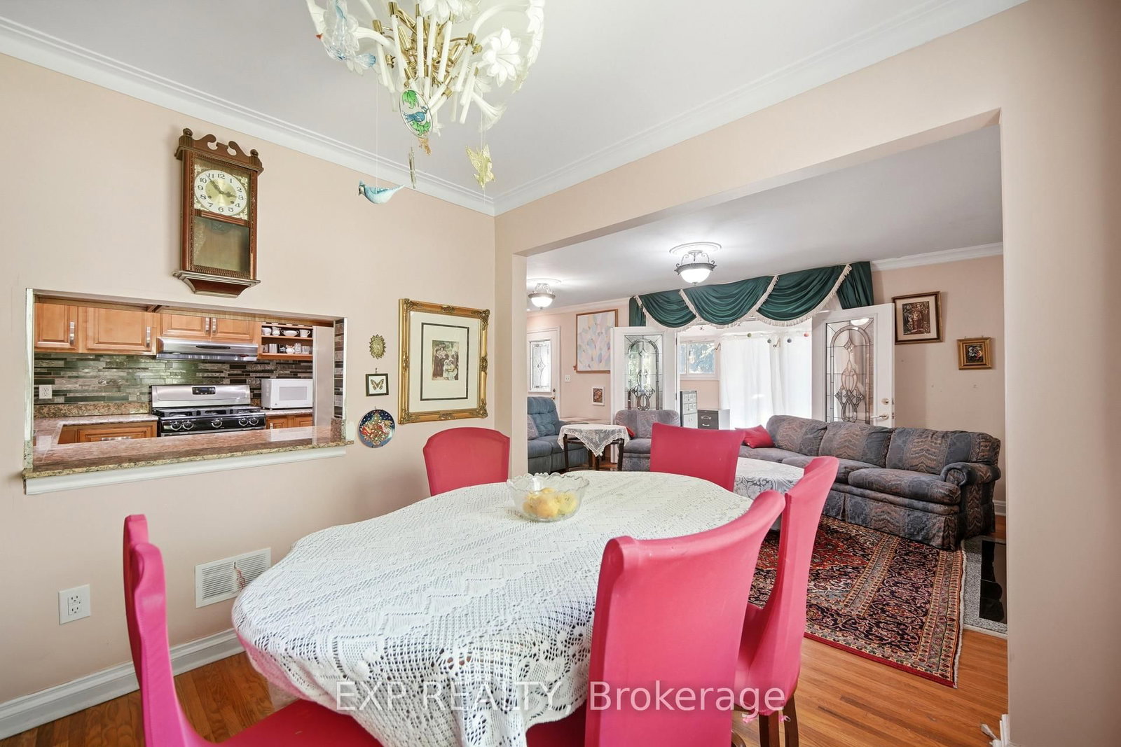 43 Ridgemoor Avenue • Toronto, ON photo 11