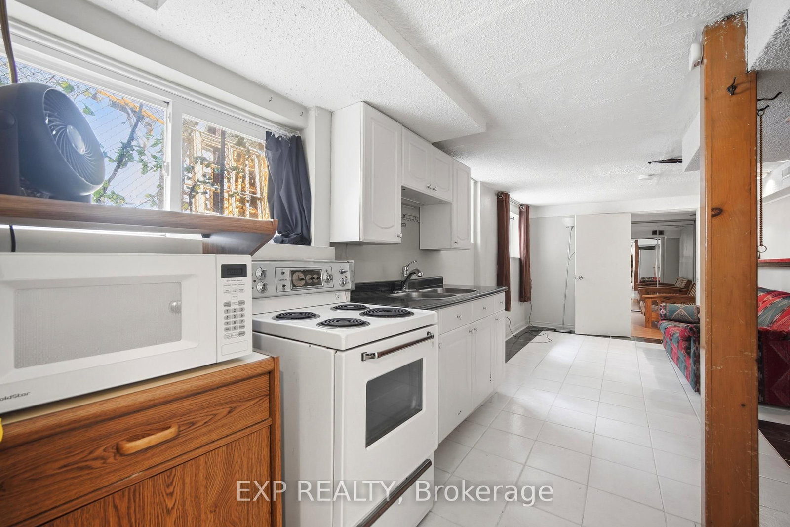 43 Ridgemoor Avenue • Toronto, ON photo 36