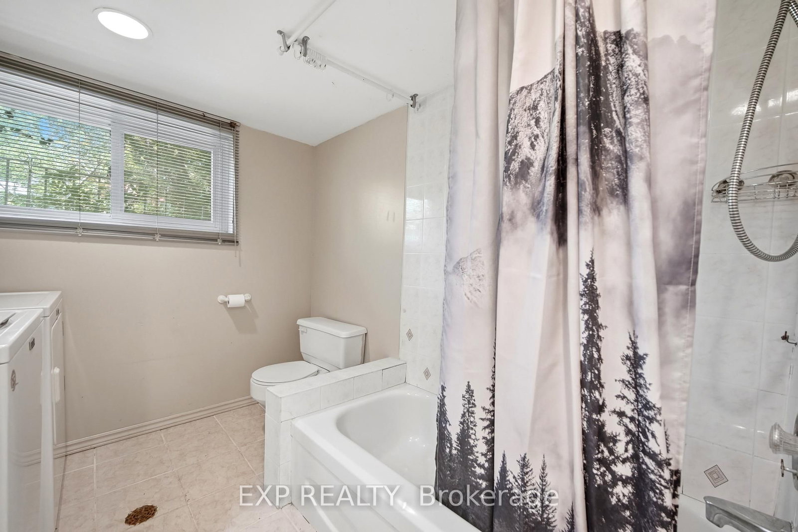 43 Ridgemoor Avenue • Toronto, ON photo 38