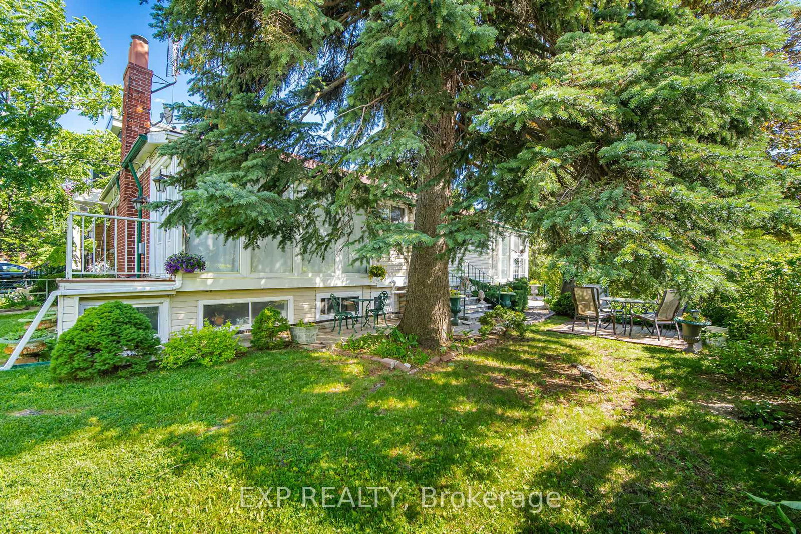 43 Ridgemoor Avenue • Toronto, ON photo 41