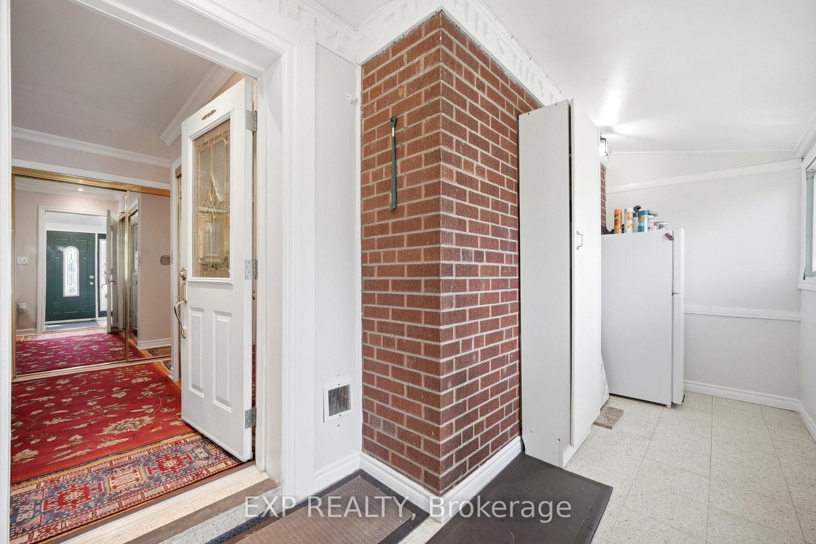 43 Ridgemoor Avenue • Toronto, ON photo 5