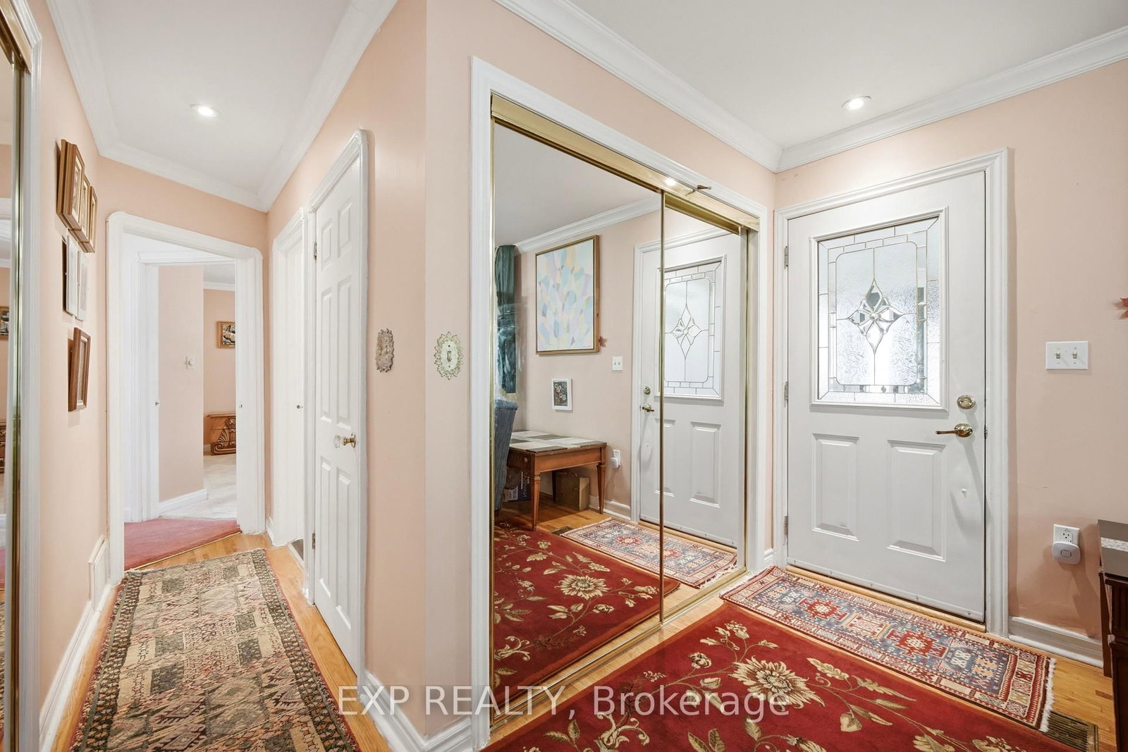 43 Ridgemoor Avenue • Toronto, ON photo 6