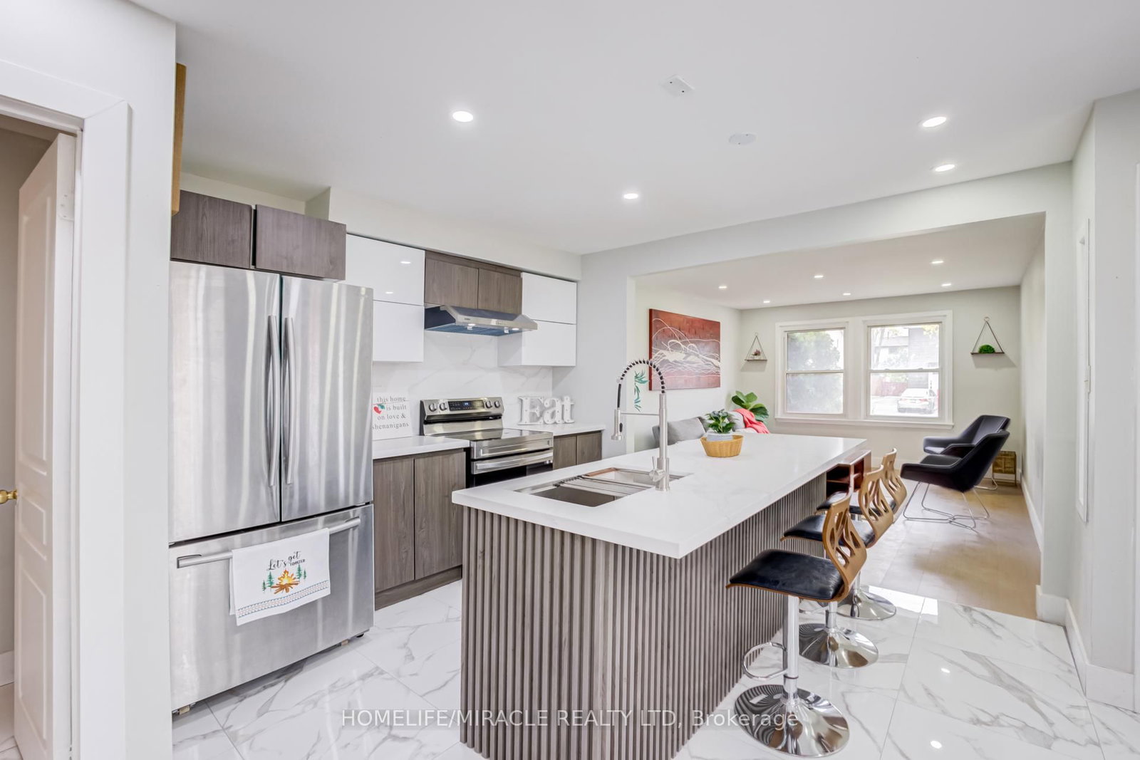 122 Ormond Drive • Oshawa, ON photo 10