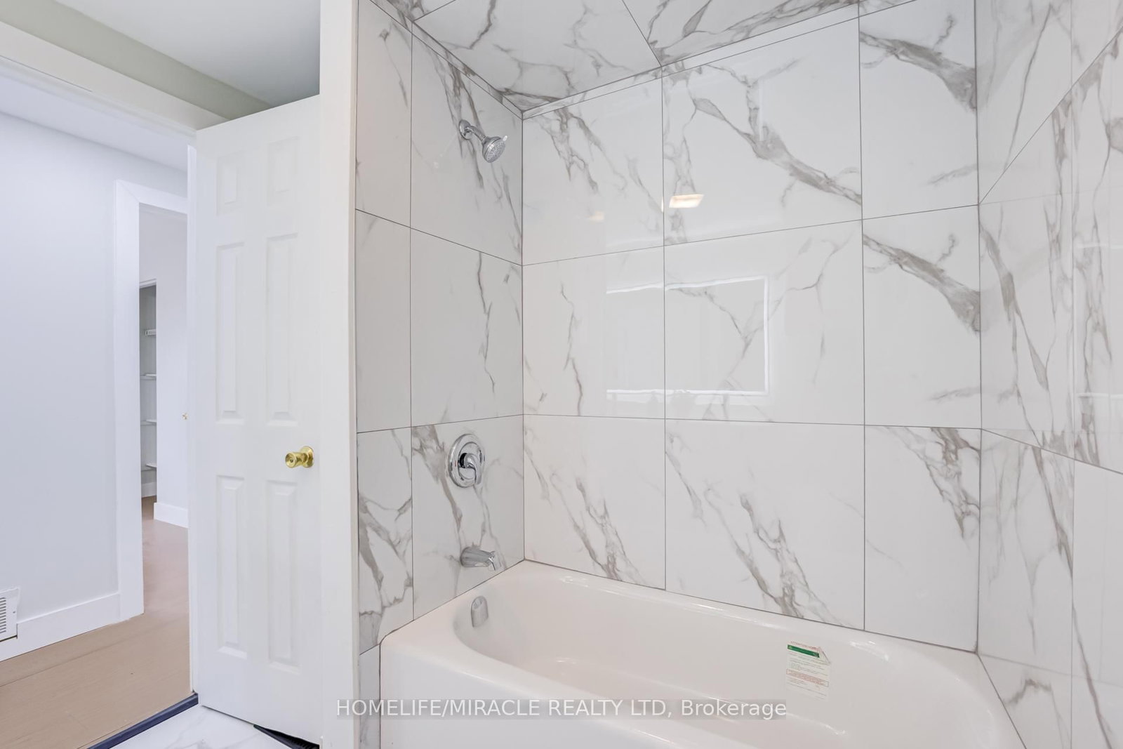 122 Ormond Drive • Oshawa, ON photo 20
