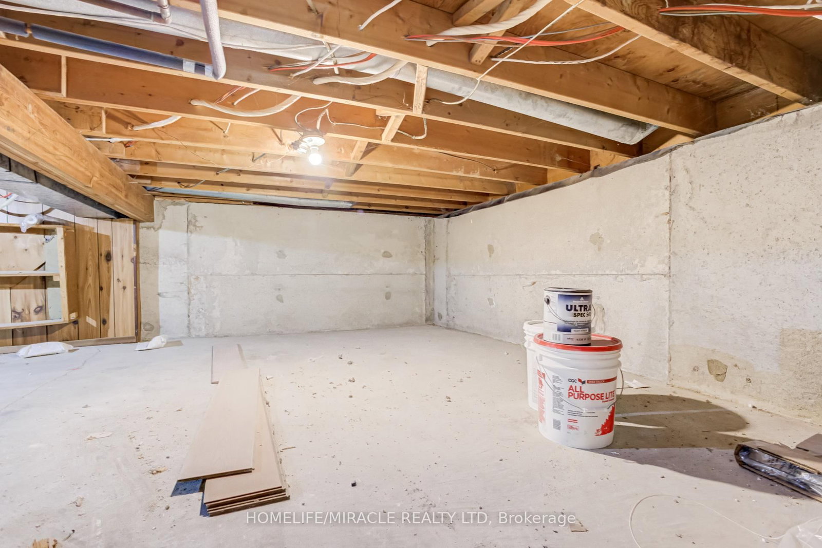 122 Ormond Drive • Oshawa, ON photo 38