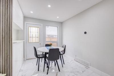 122 Ormond Drive • Oshawa, ON photo 7