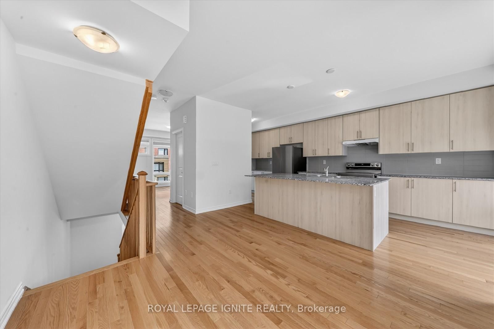 516 Danks Ridge Drive • Ajax, ON photo 11