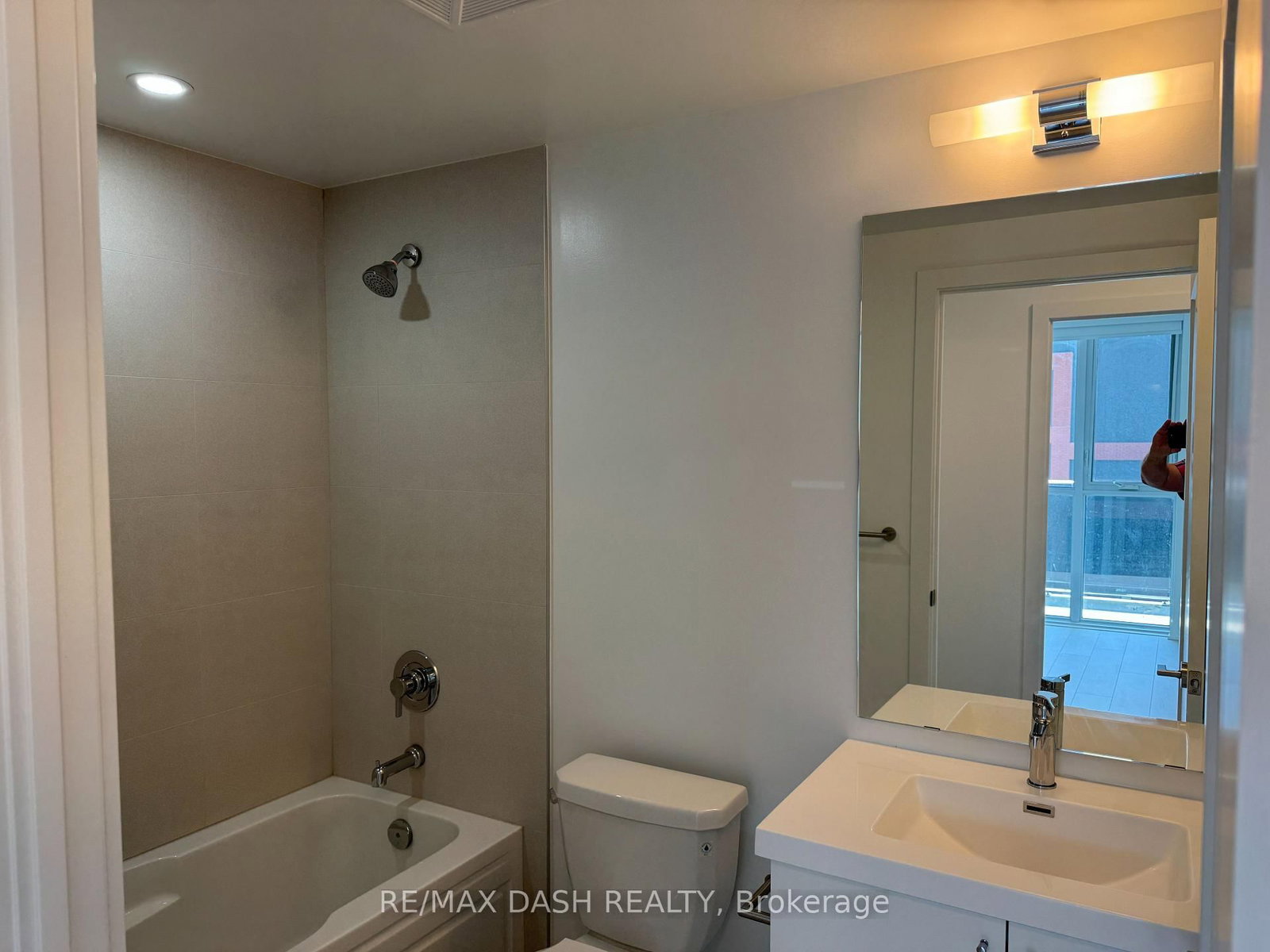 824-2545 Simcoe St, Oshawa, view 6