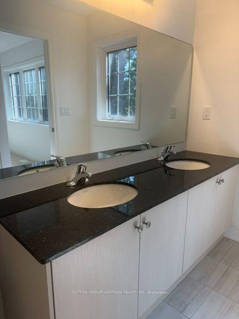 7 Deer Creek Court • Toronto, ON photo 12