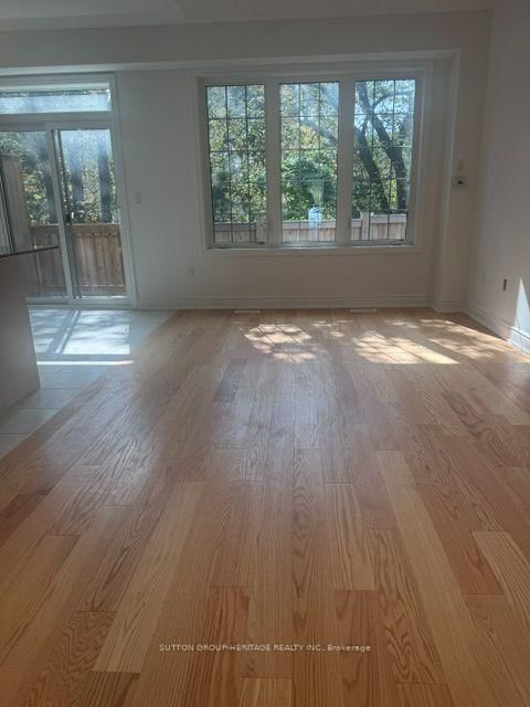 7 Deer Creek Court • Toronto, ON photo 6