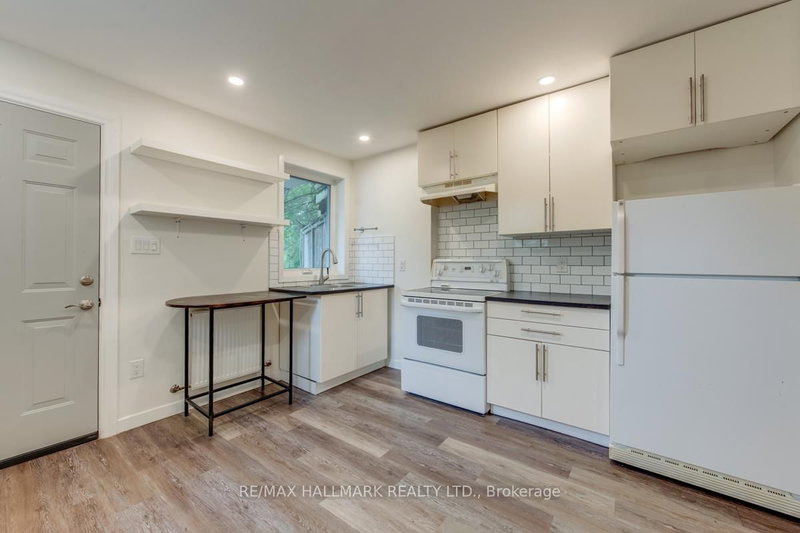 Main - 233 Kingston Road