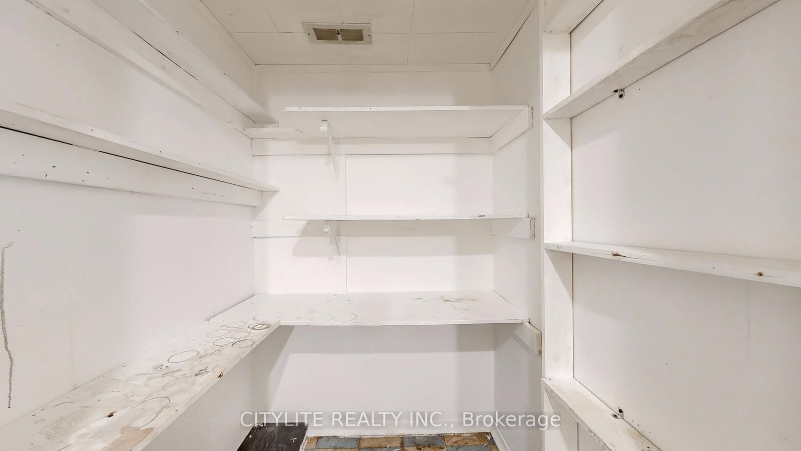 516 Monteith Ave, Oshawa, view 10