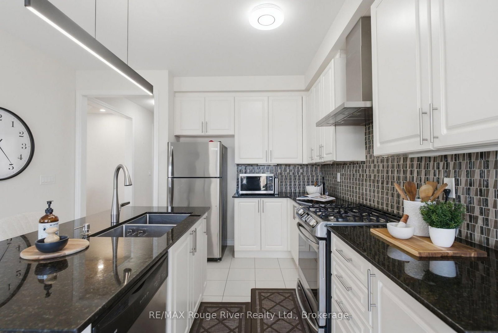 1220 Ronald Inche Drive • Oshawa, ON photo 12