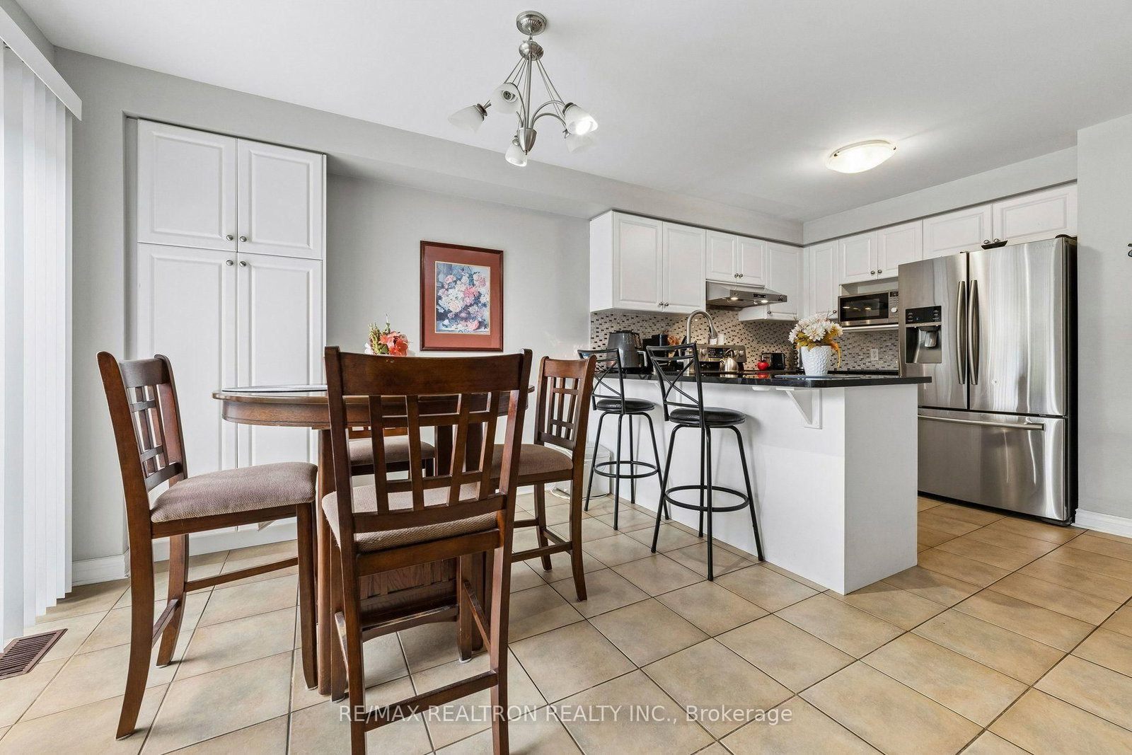 58 Lurosa Cres, Whitby, view 15