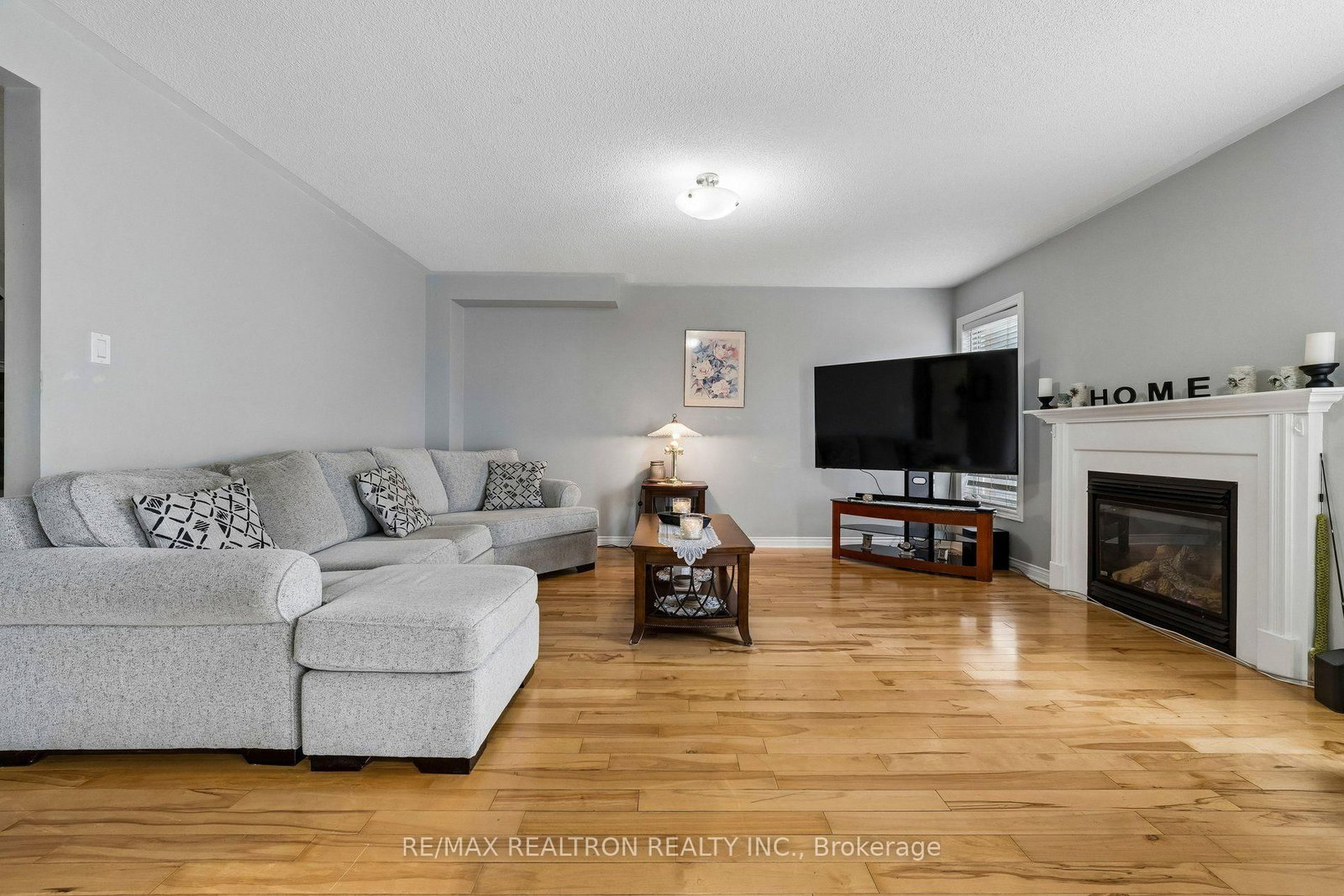 58 Lurosa Cres, Whitby, view 17