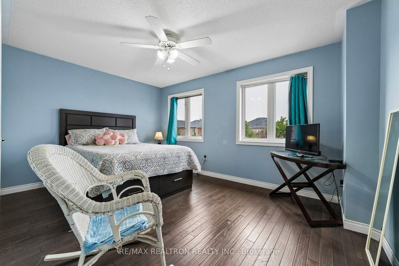 58 Lurosa Cres, Whitby, view 25