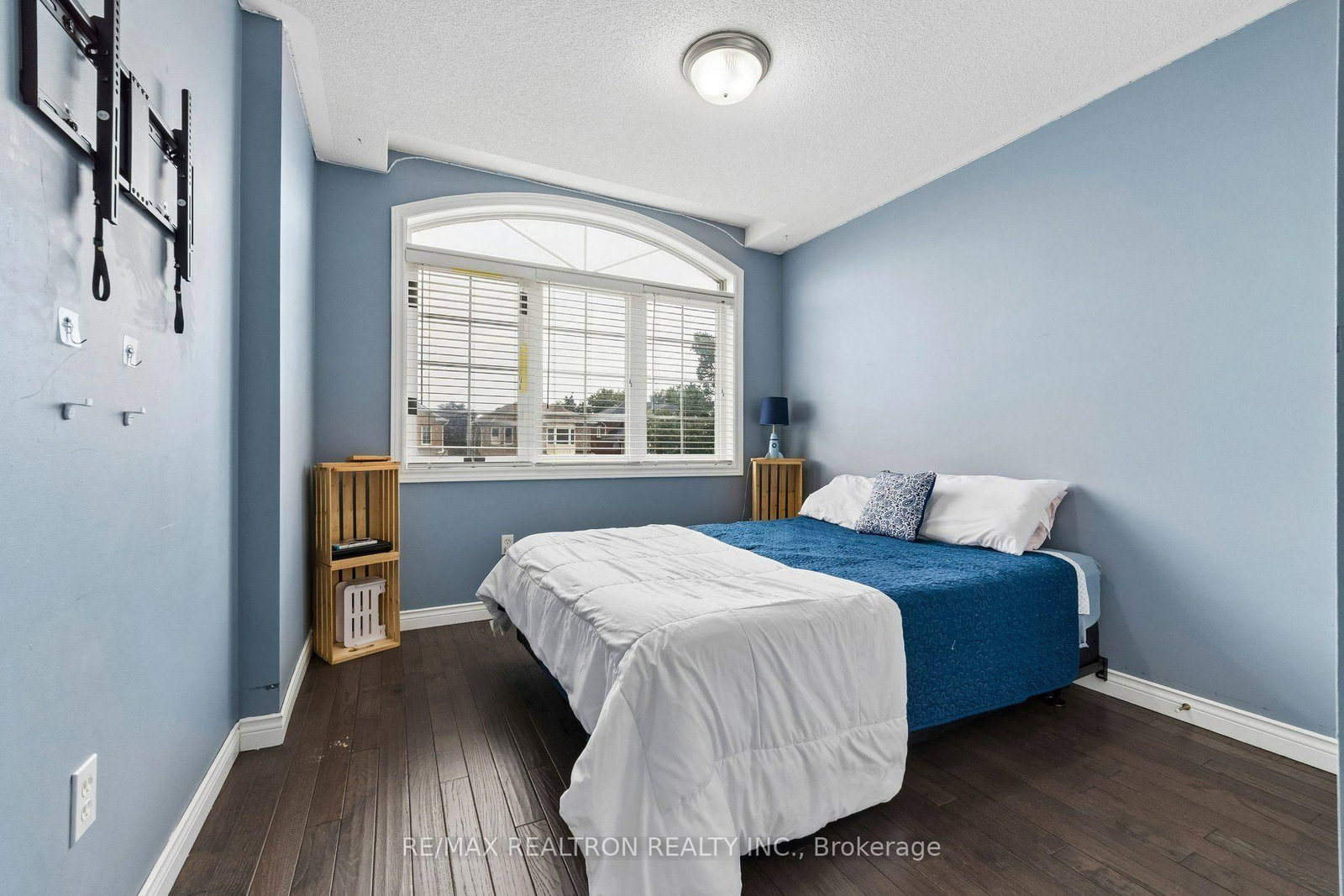 58 Lurosa Cres, Whitby, view 36