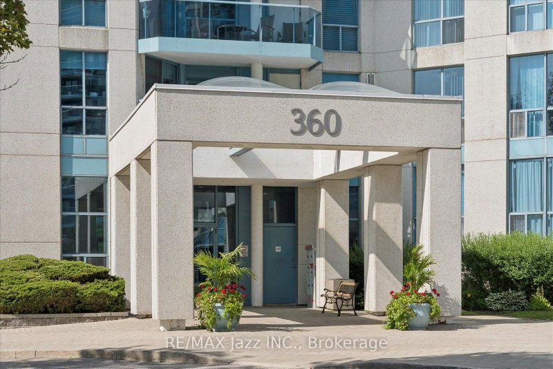 1003 - 360 Watson Street W