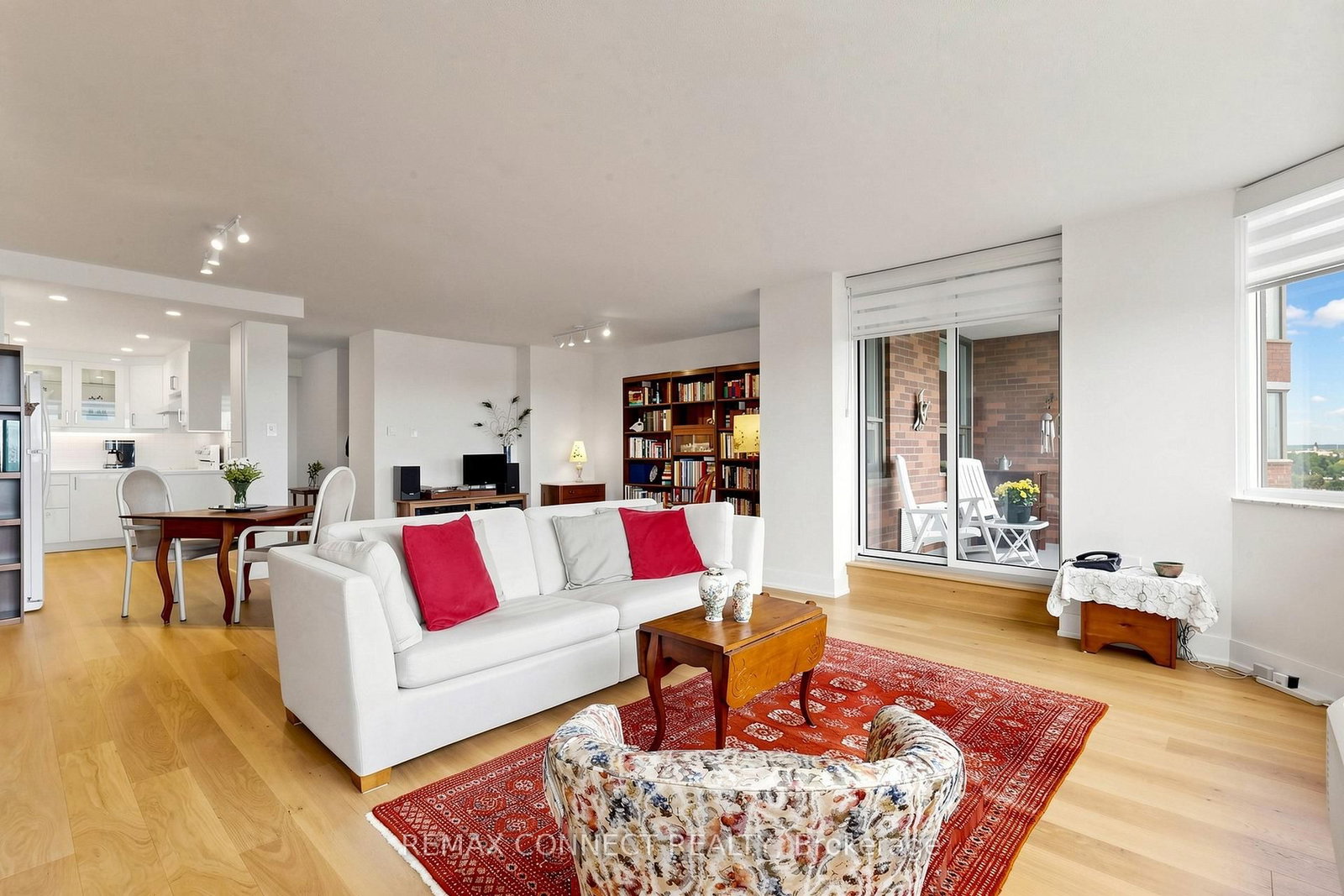 121 Ling Road • #1207 • Toronto, ON photo 4