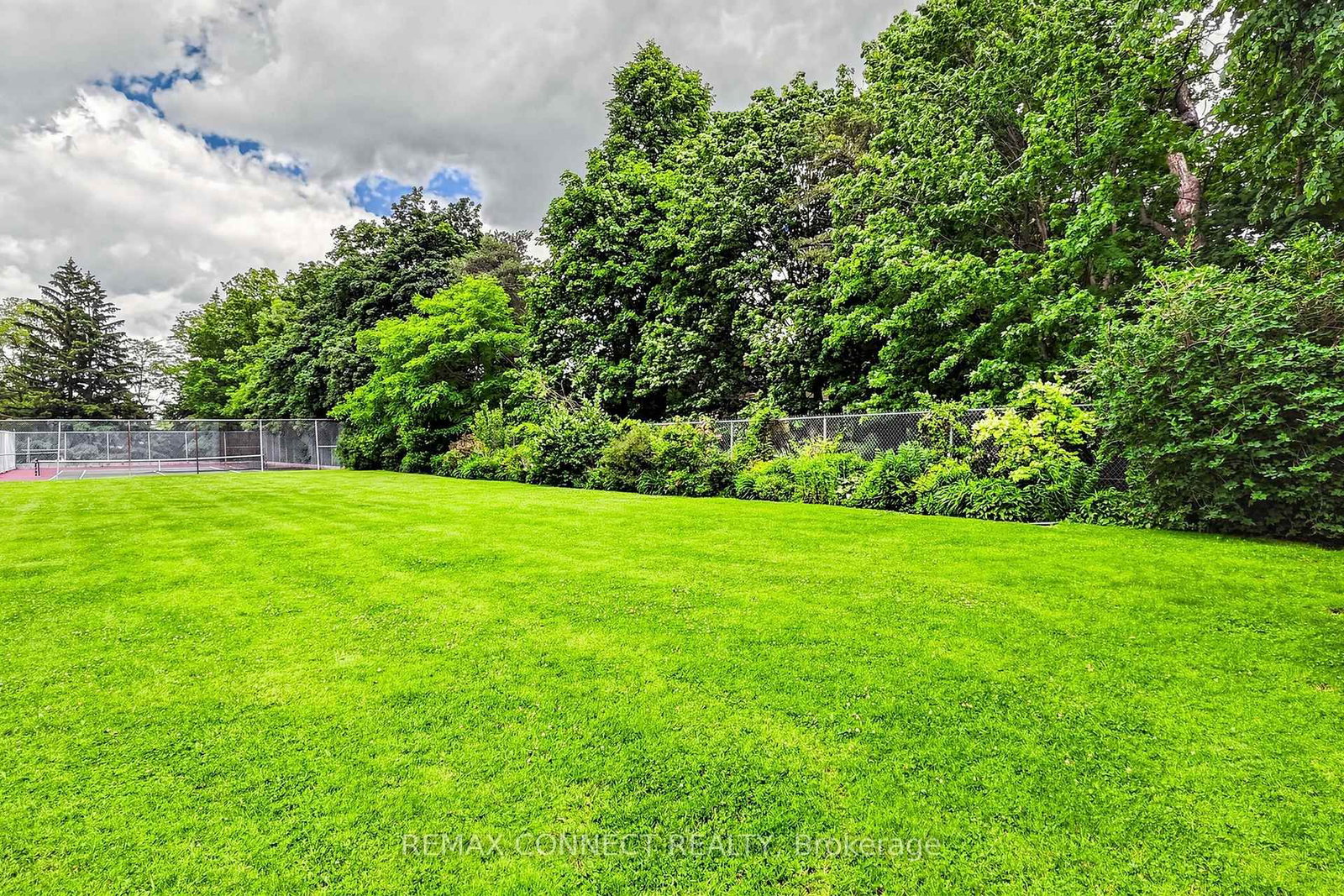 121 Ling Road • #1207 • Toronto, ON photo 40
