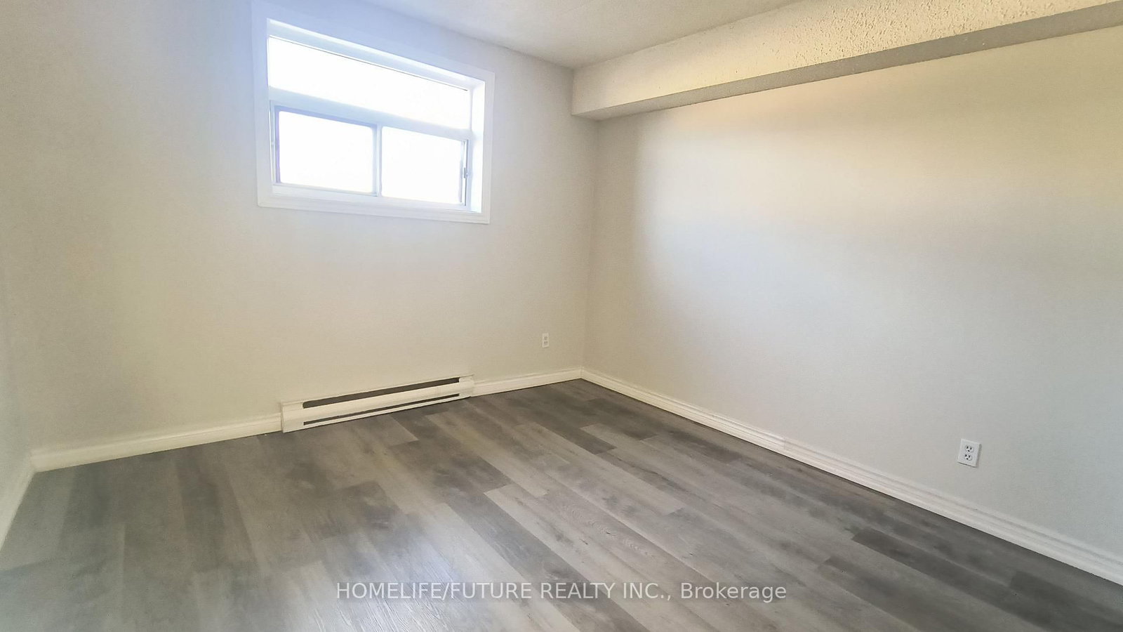 304-560 Bloor St, Oshawa, view 11