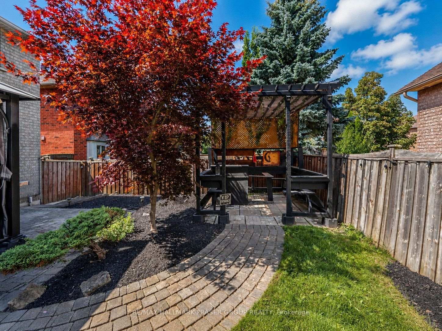 1 Mcneilage Court • Ajax, ON photo 39