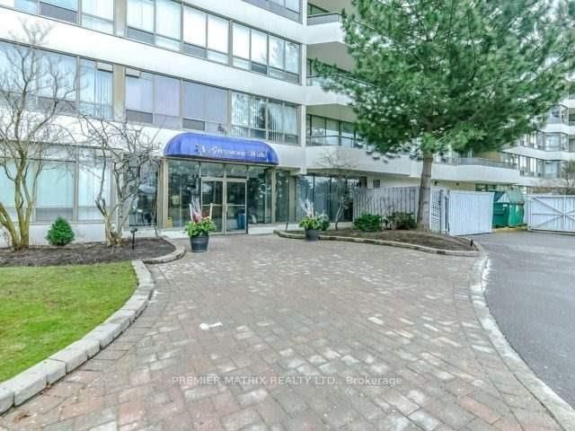 1421 - 3 Greystone Walk Drive
