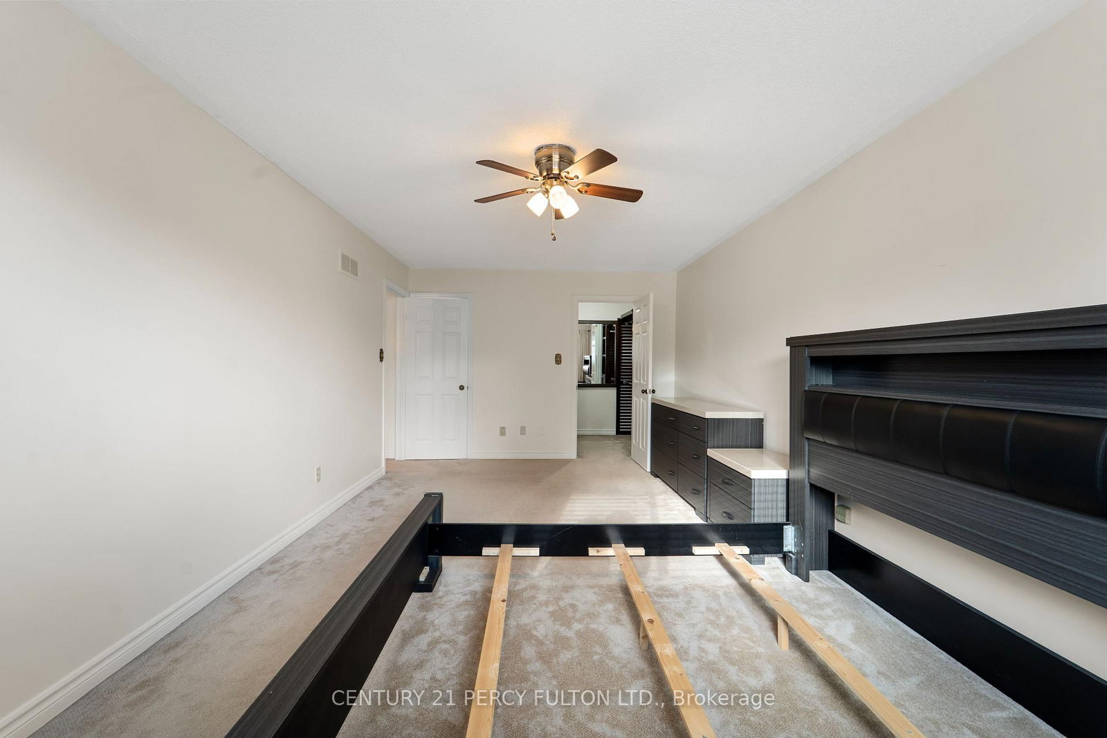 1913 Rosebank Rd, Pickering, view 17