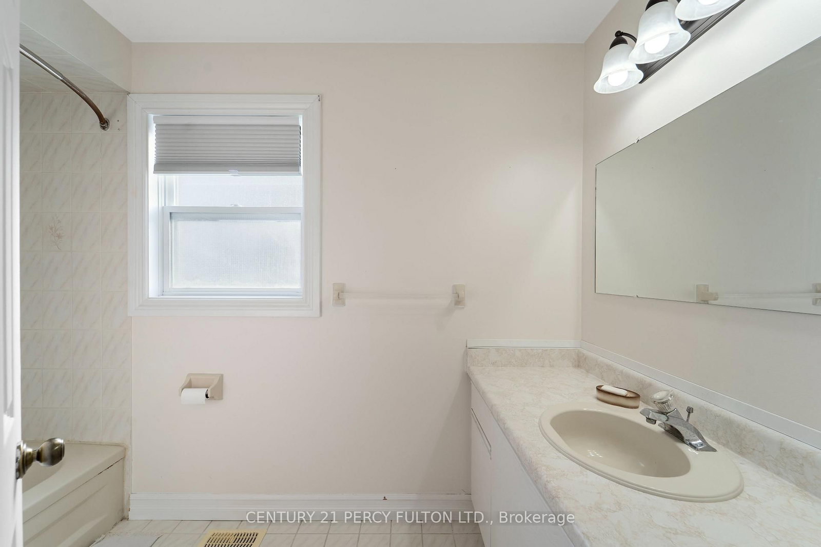 1913 Rosebank Rd, Pickering, view 25