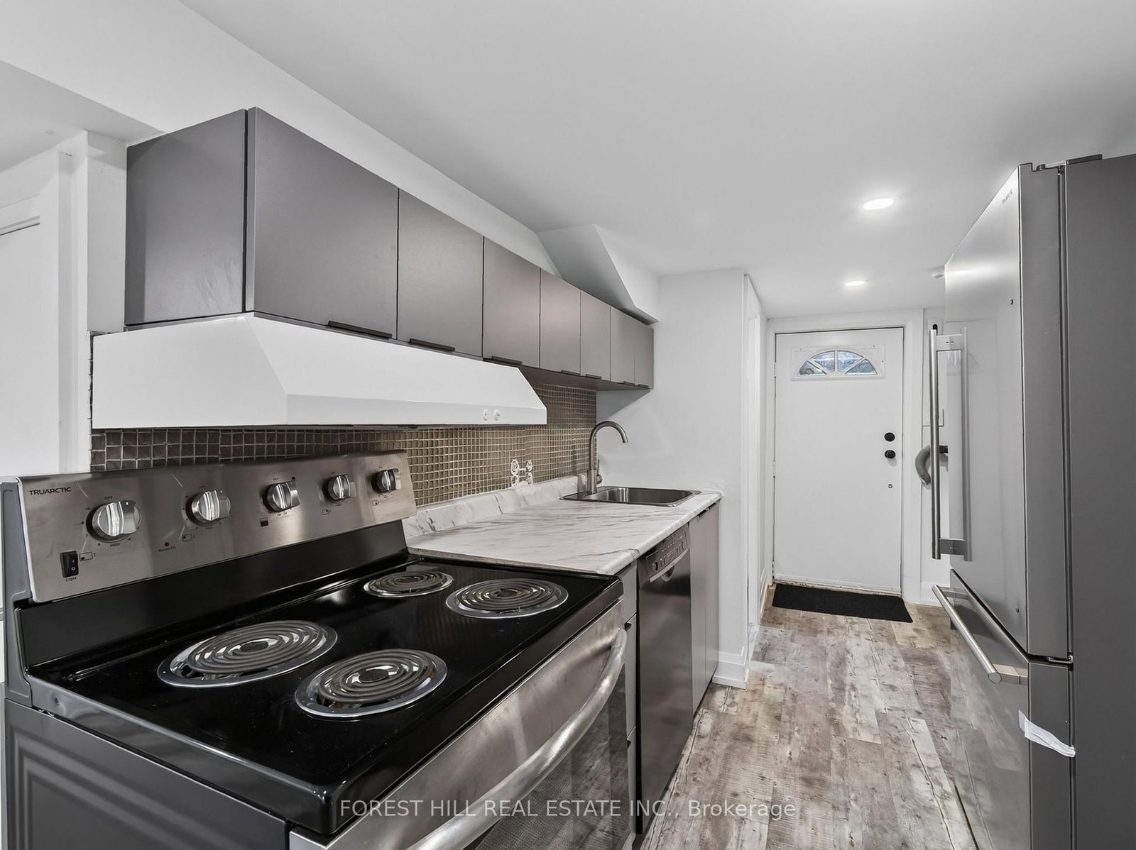 54 Chatham Avenue • Toronto, ON photo 23