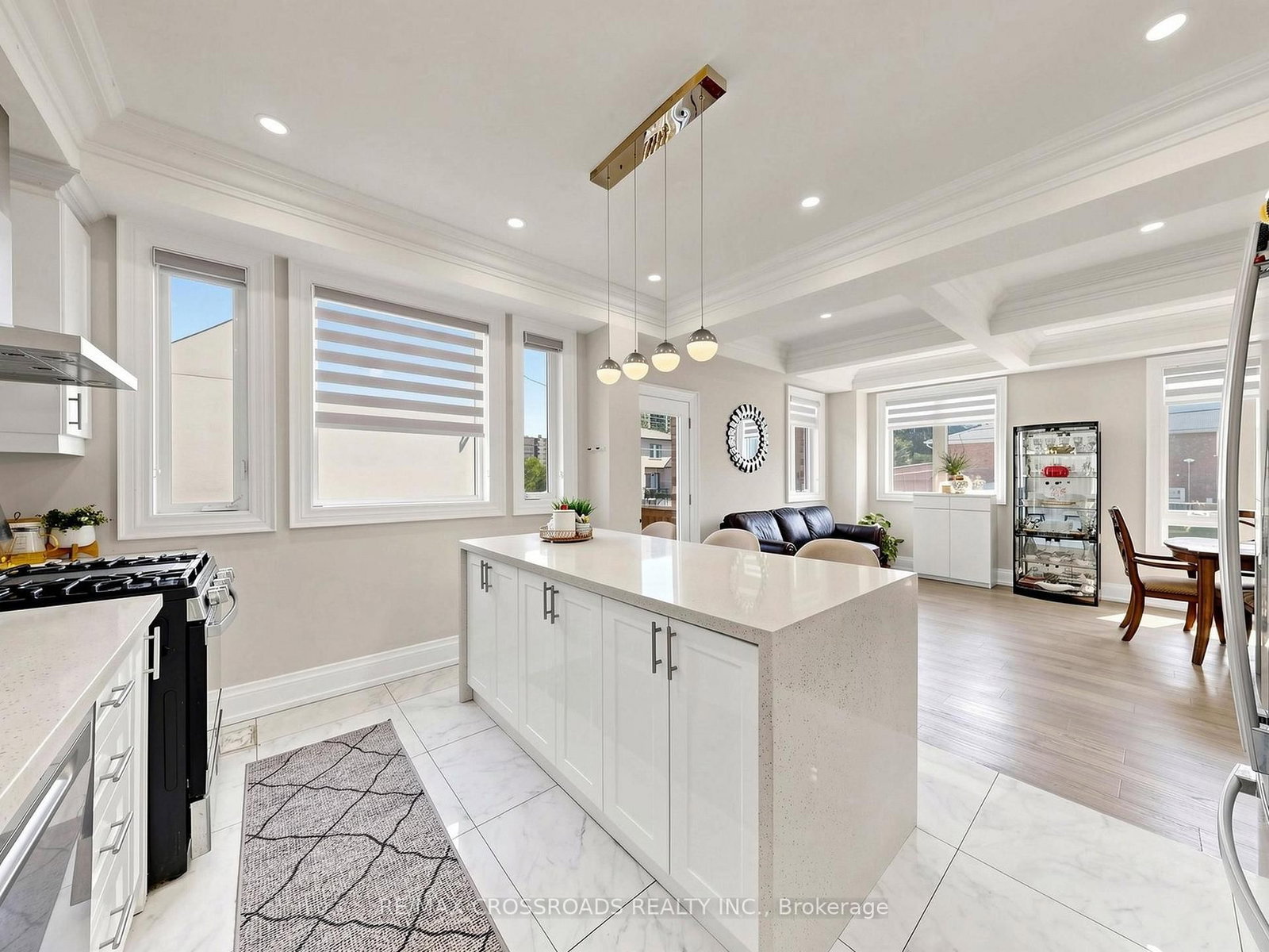 478 Aylesworth Avenue E • Toronto, ON photo 12