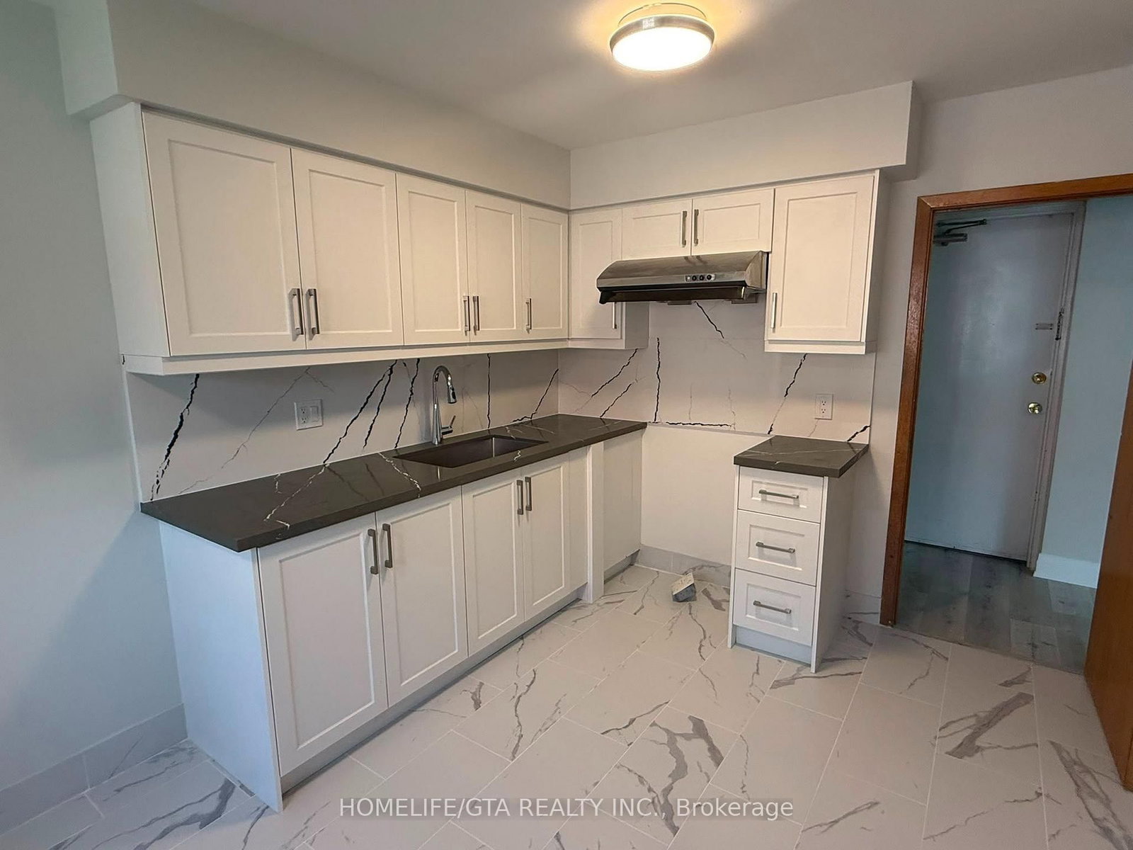 2-587 Digby Ave, Oshawa, view 16
