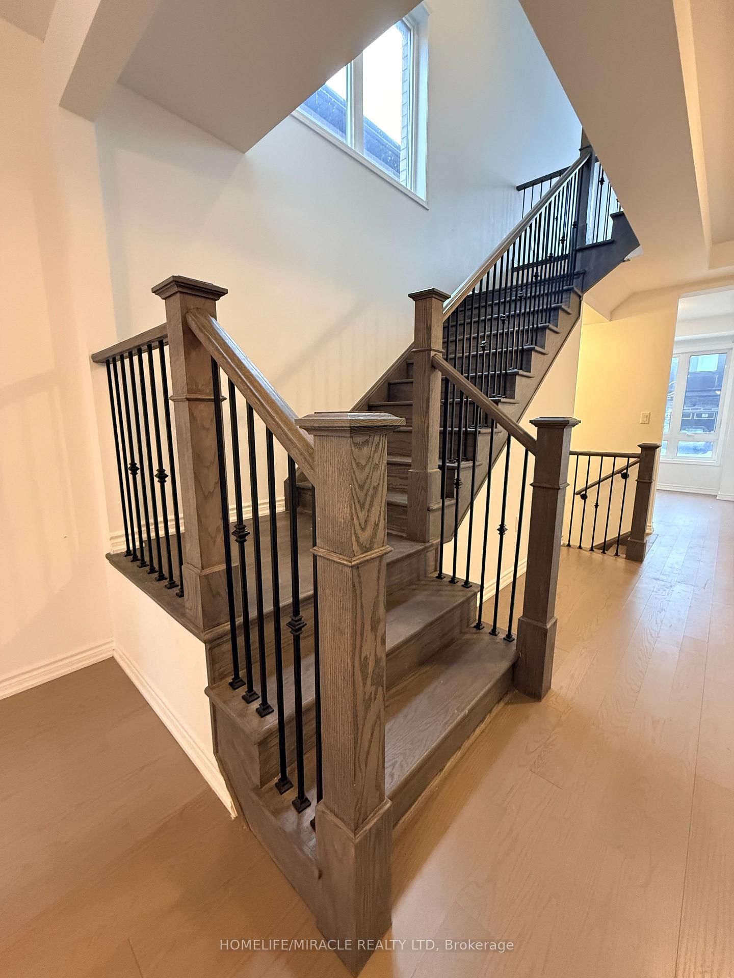 1421 Swallowtail Lane • Pickering, ON photo 14
