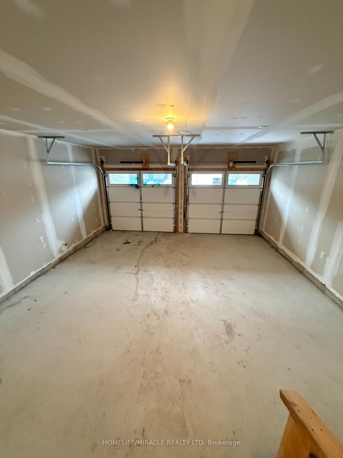1421 Swallowtail Lane • Pickering, ON photo 15