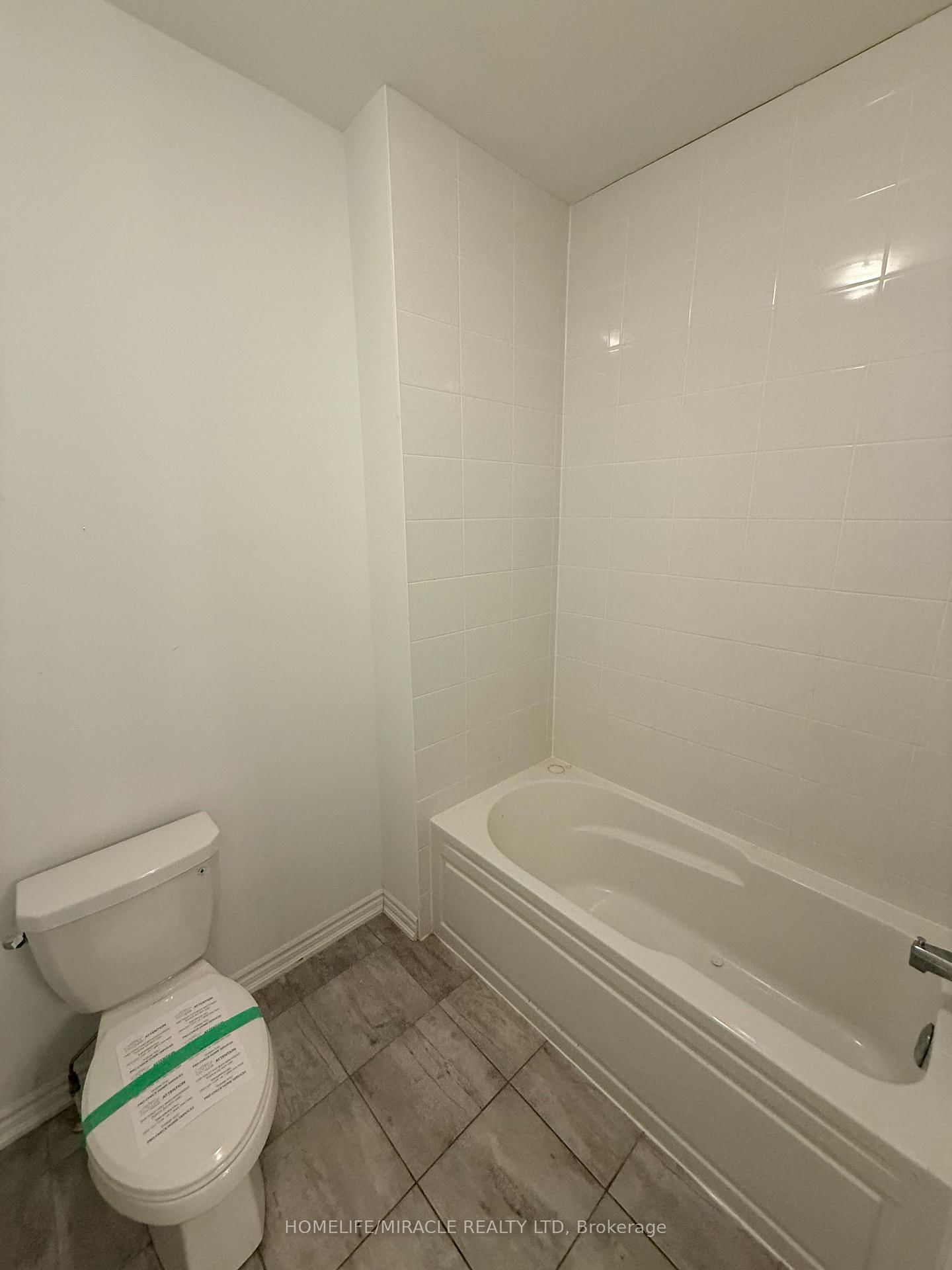 1421 Swallowtail Lane • Pickering, ON photo 20