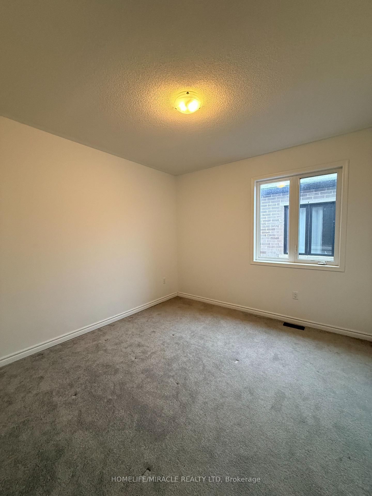 1421 Swallowtail Lane • Pickering, ON photo 24