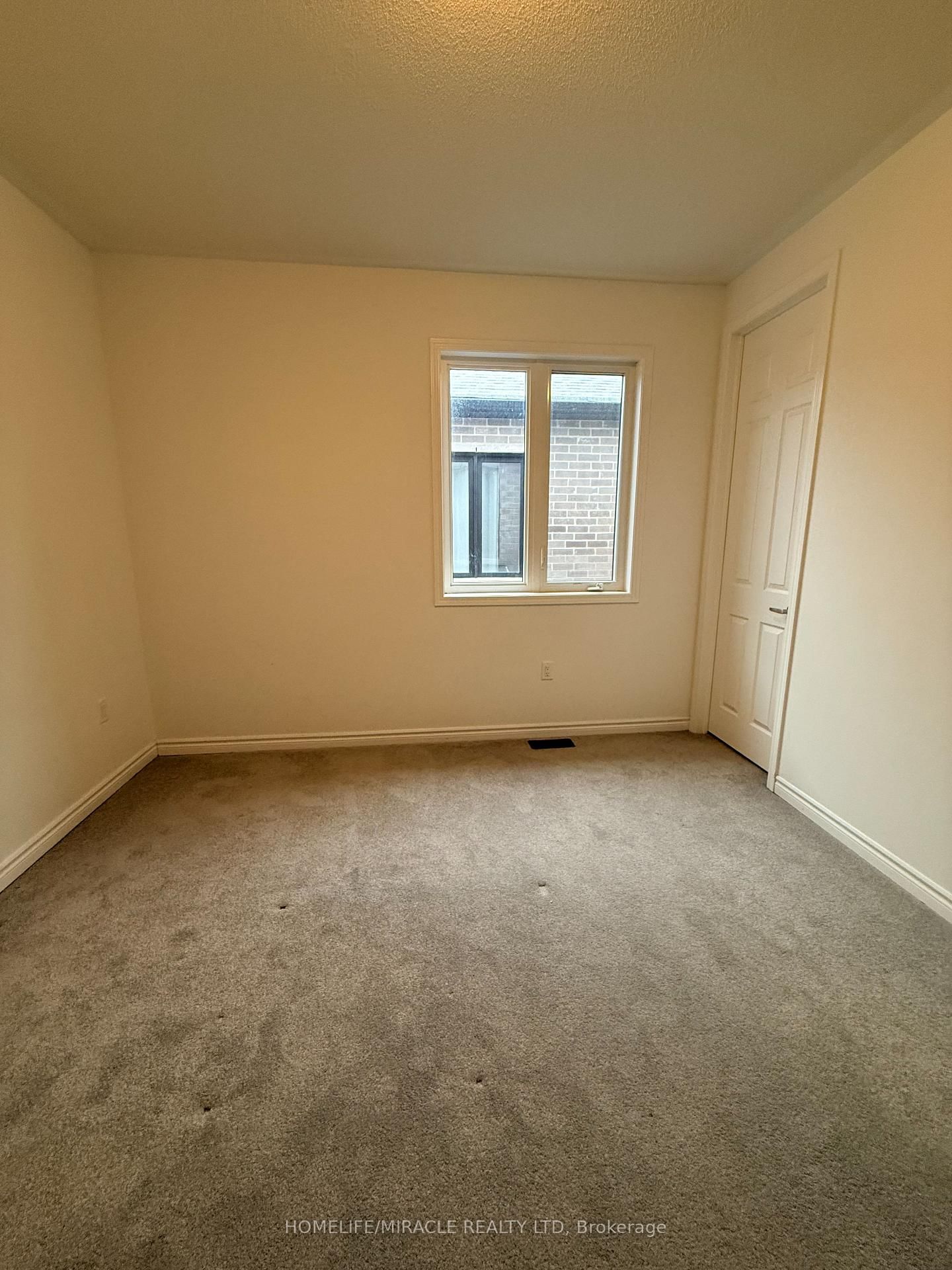 1421 Swallowtail Lane • Pickering, ON photo 25