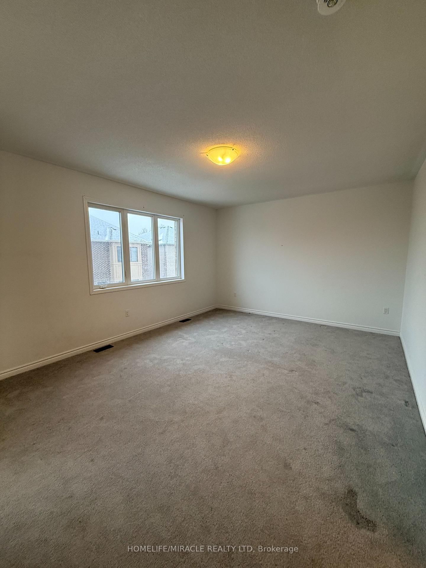 1421 Swallowtail Lane • Pickering, ON photo 26