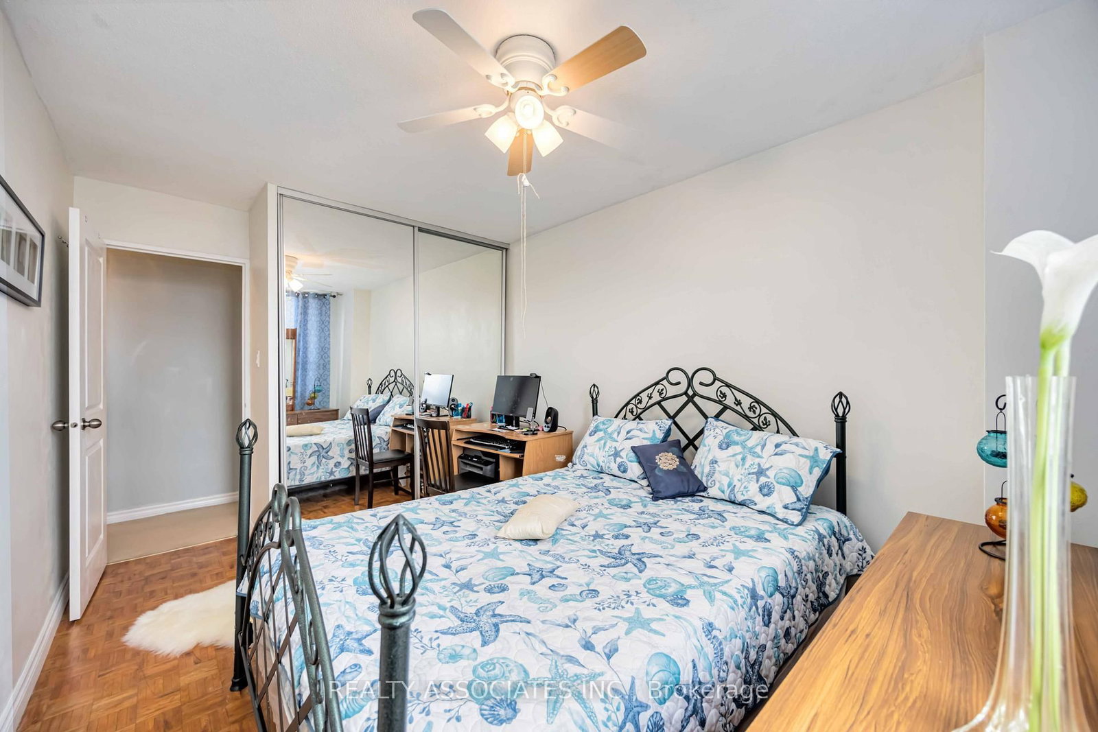 180 Markham Road • #811 • Toronto, ON photo 12