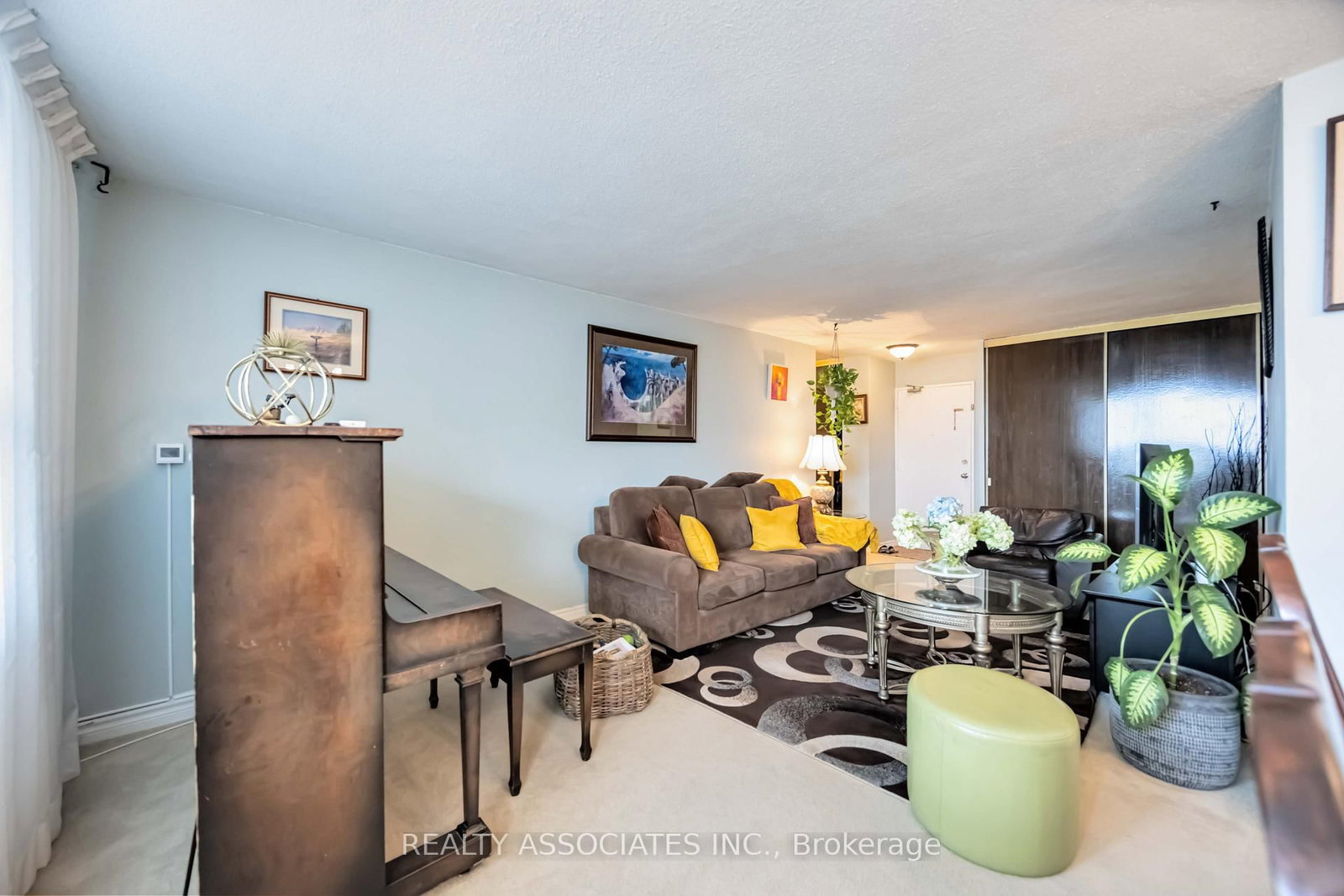 180 Markham Road • #811 • Toronto, ON photo 18