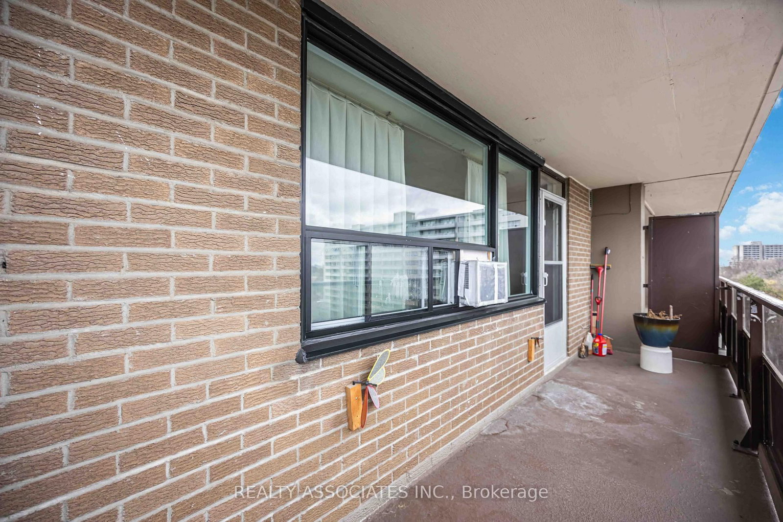 180 Markham Road • #811 • Toronto, ON photo 29